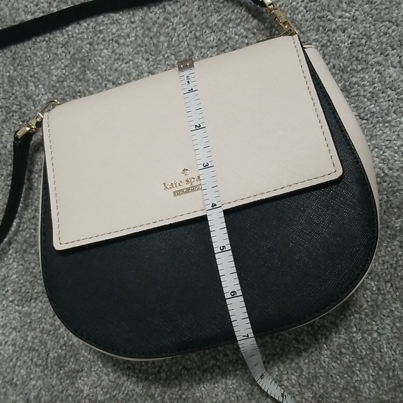Kate Spade New York Small Byrdie in Colour Block (Like New) - Picture 3 of 15